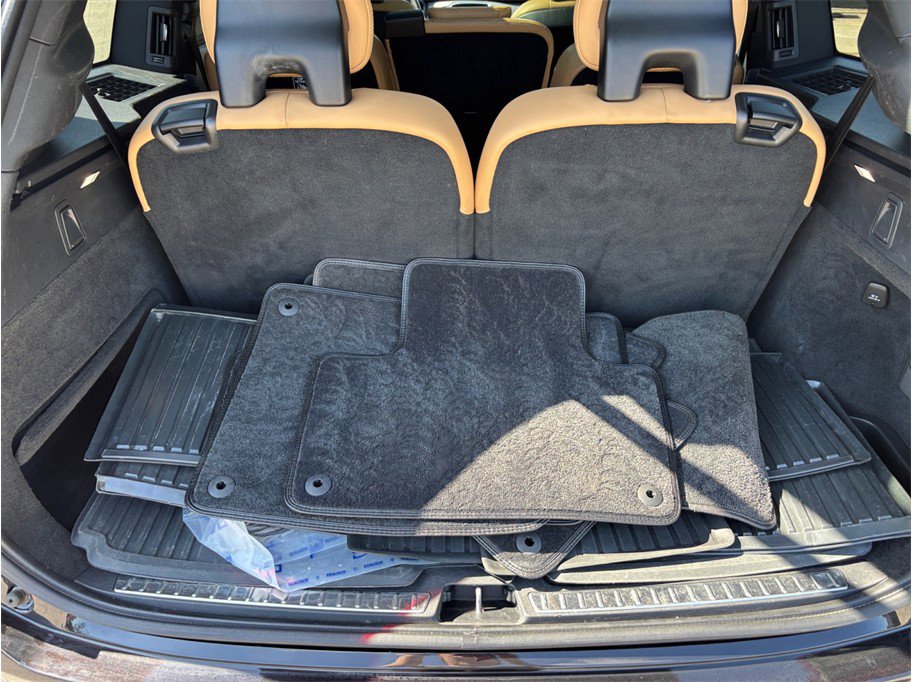 Used 2016 Volvo XC90 T6 Inscription w/ Vision Package image 53