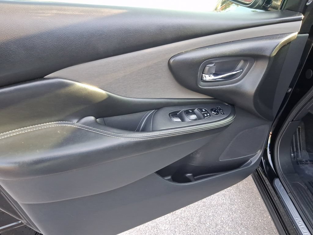Used 2023 Nissan Murano S FWD image 15