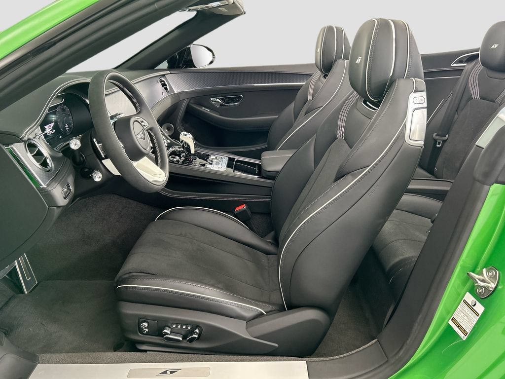 Used 2024 Bentley Continental GT AWD/4WD image 25