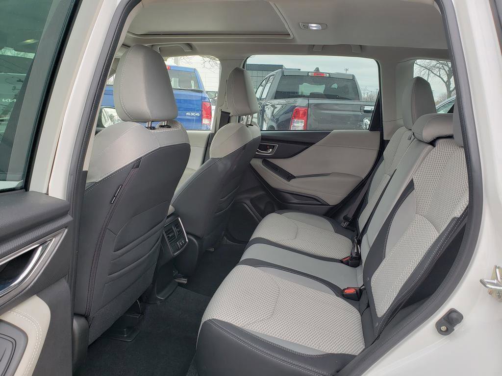 Used 2023 Subaru Forester Premium image 17