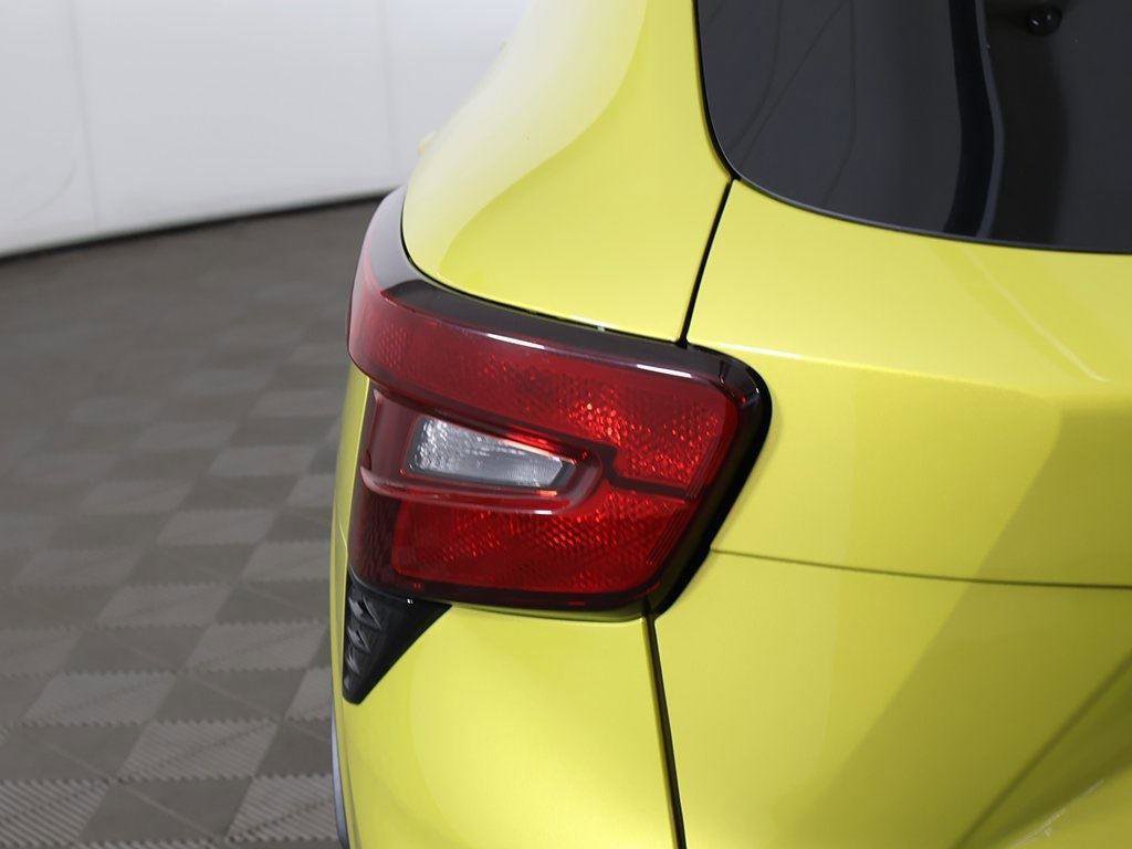 Used 2024 Chevrolet Trax RS image 16