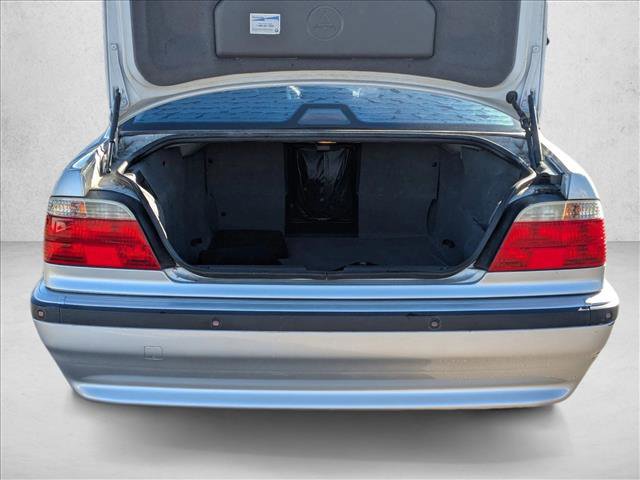 Used 2001 BMW 740iL image 6