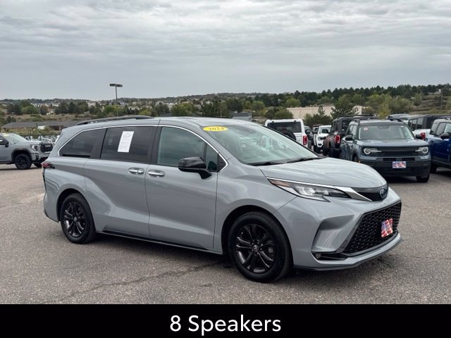 Used 2024 Toyota Sienna XSE w/ XSE Plus Package AWD/4WD image 9