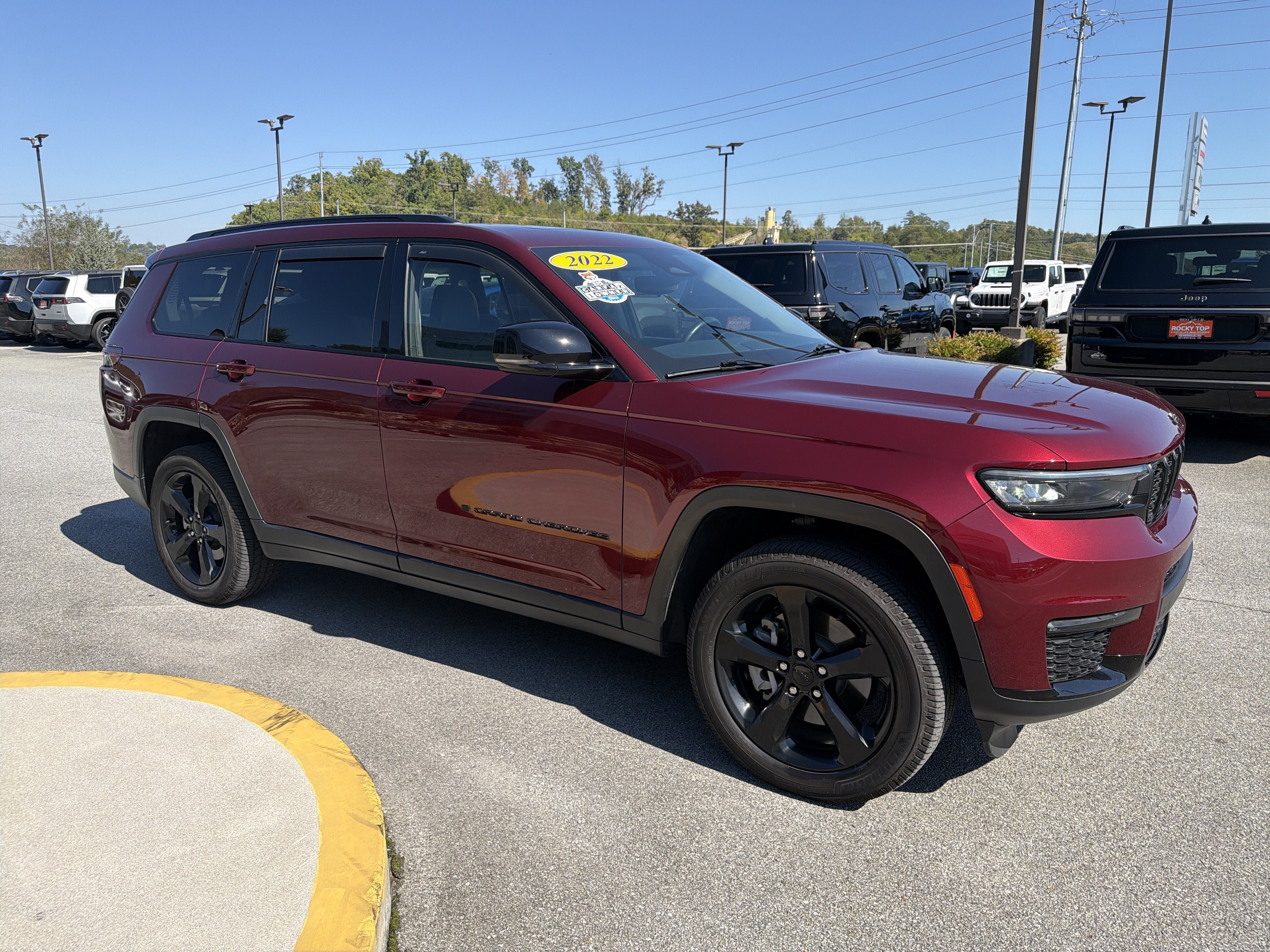 Used 2022 Jeep Grand Cherokee L Limited w/ Black Appearance Package AWD/4WD image 8