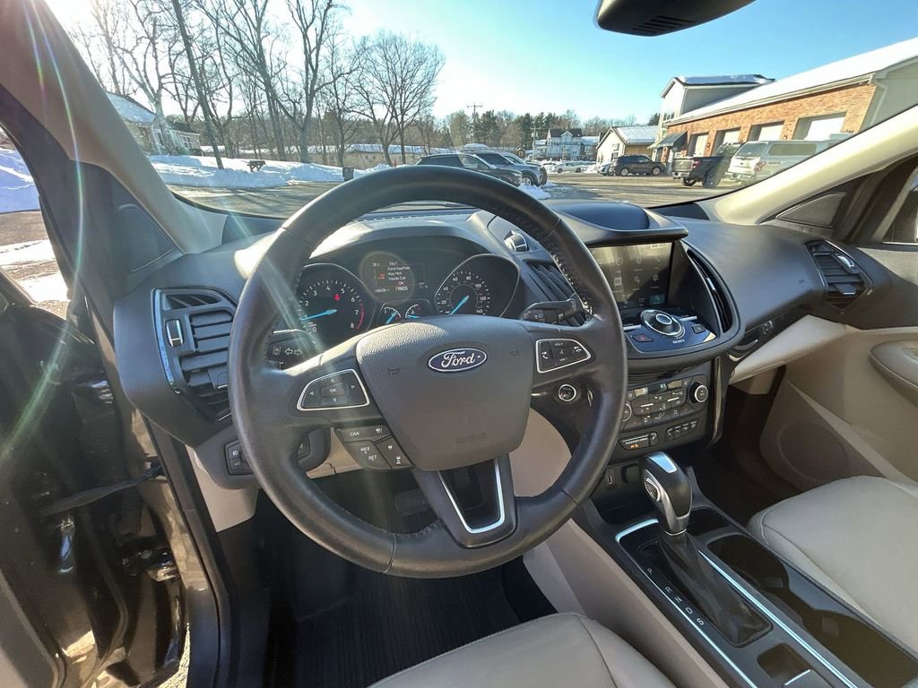 Used 2019 Ford Escape Titanium image 14