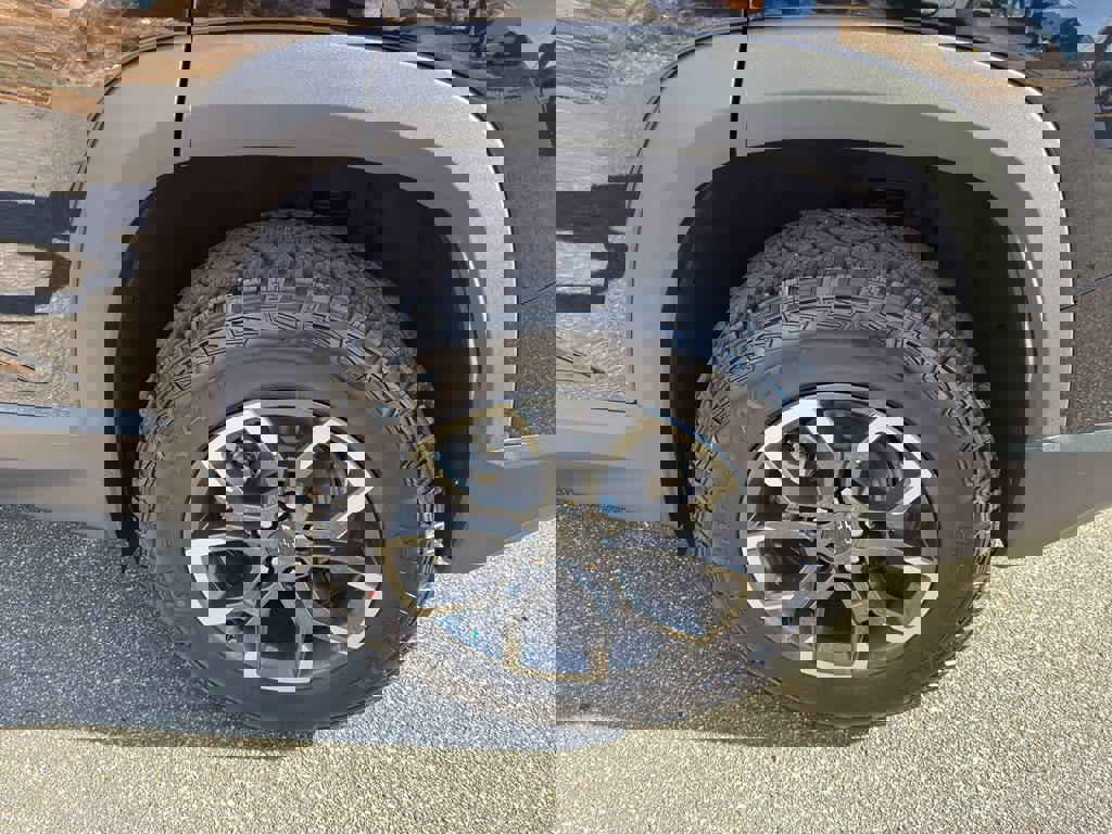 New 2026 Chevrolet Equinox ACTIV w/ Safety and Technology Package image 21