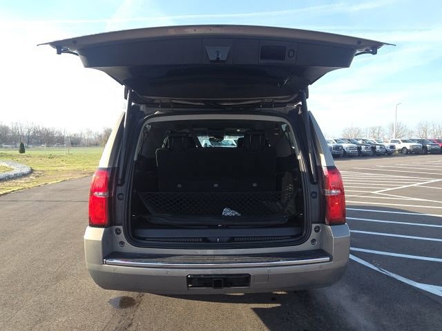 Used 2018 Chevrolet Suburban Premier image 11