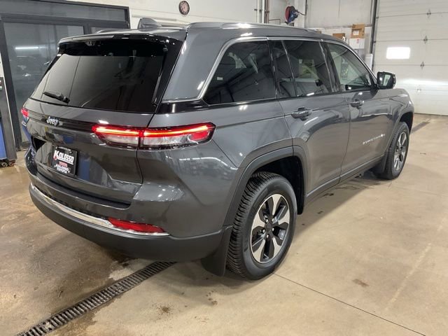 Used 2022 Jeep Grand Cherokee Limited 4xe w/ Luxury Tech Group II image 5