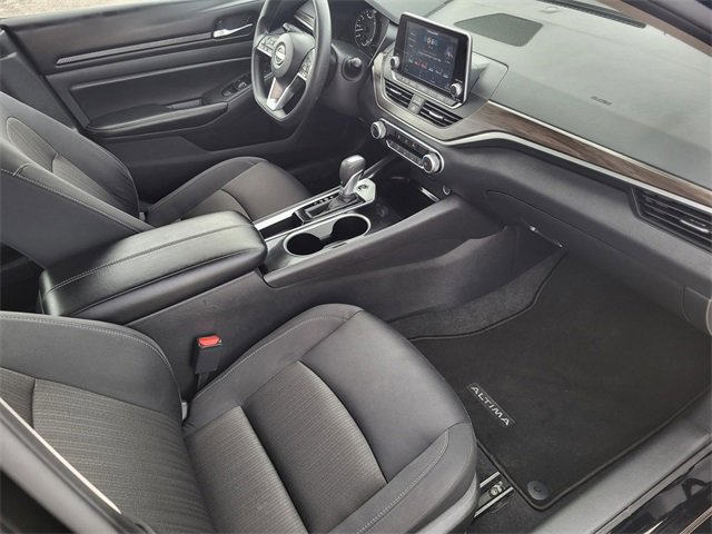Used 2024 Nissan Altima 2.5 SV image 21