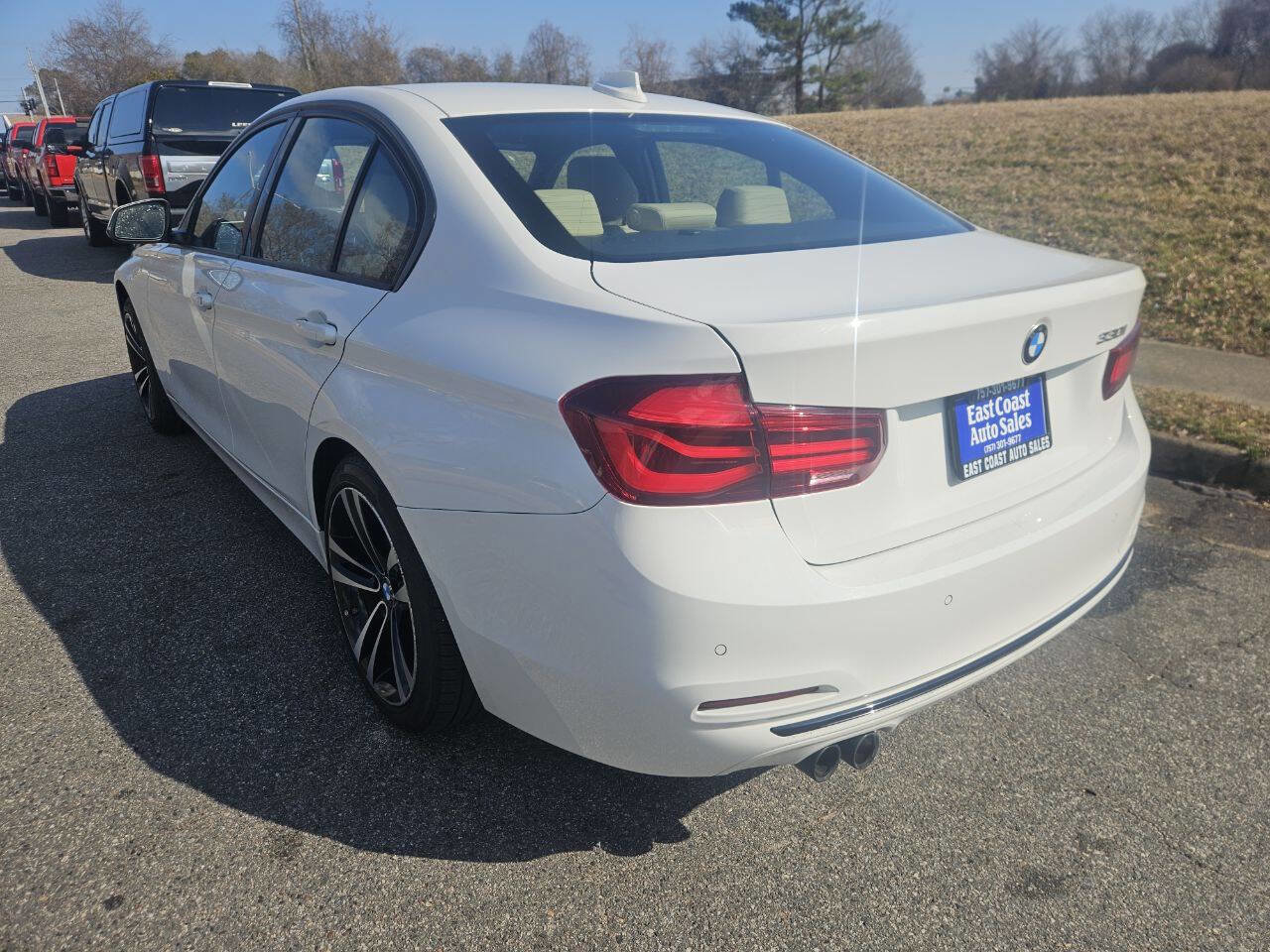 Used 2018 BMW 330i Sedan image 4
