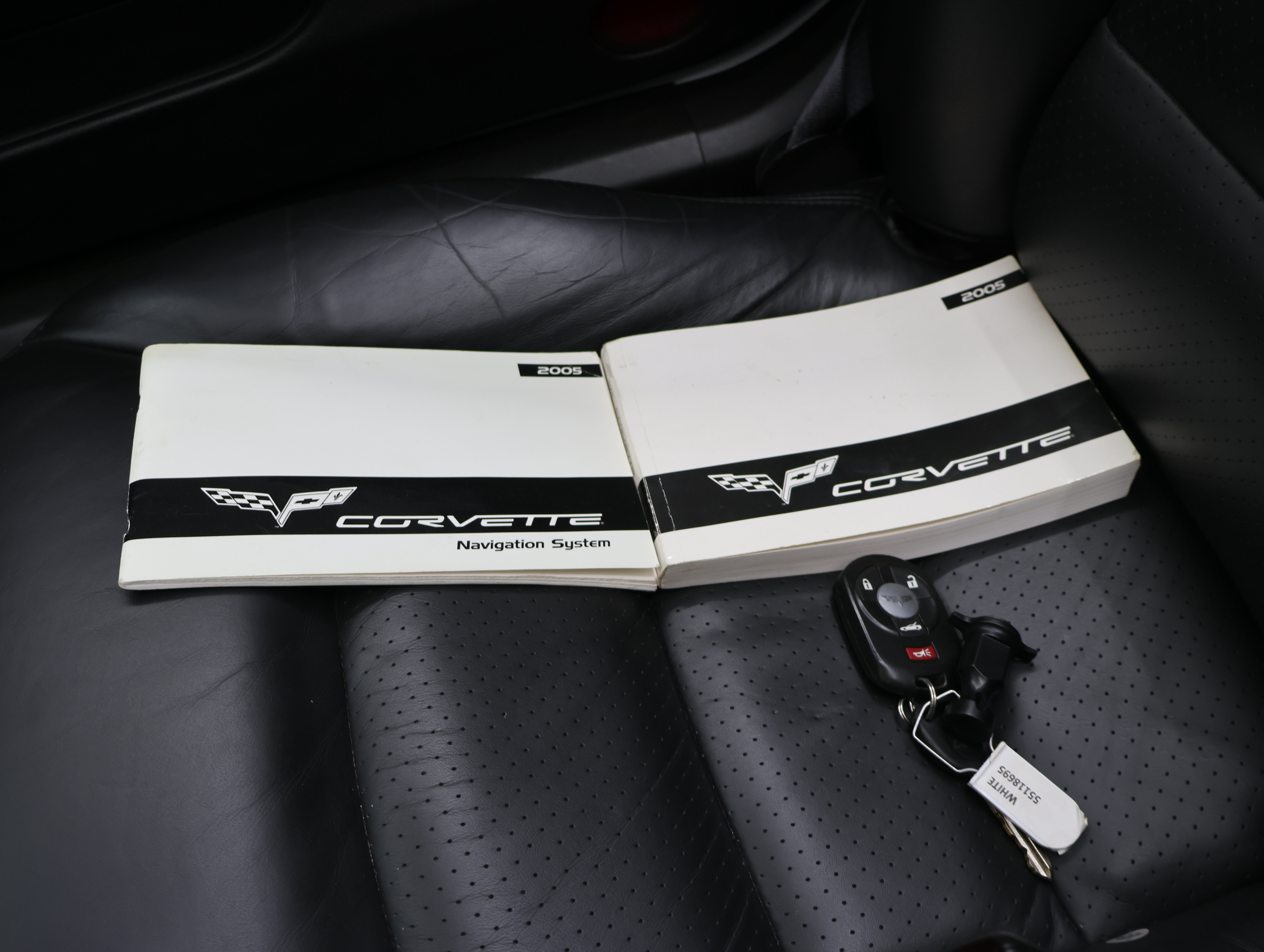 Used 2005 Chevrolet Corvette Convertible w/ Preferred Equipment Group RWD image 41