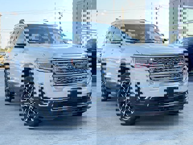 Used 2022 GMC Acadia SLT w/ Preferred Package image 7