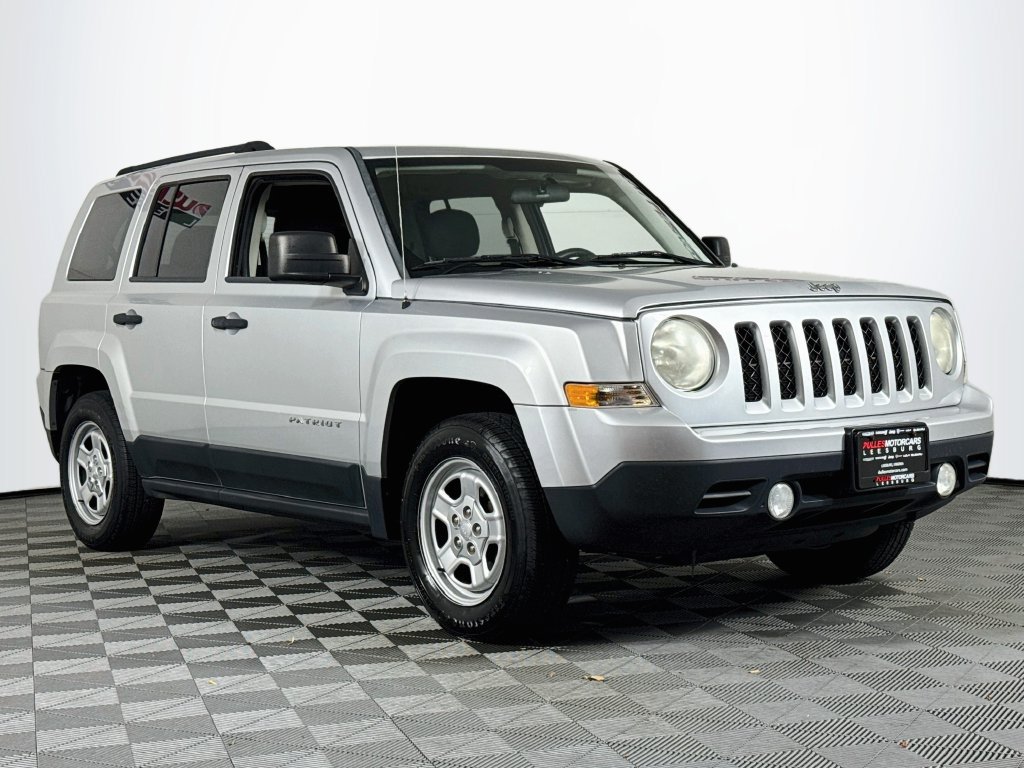 Used 2013 Jeep Patriot Sport FWD image 1