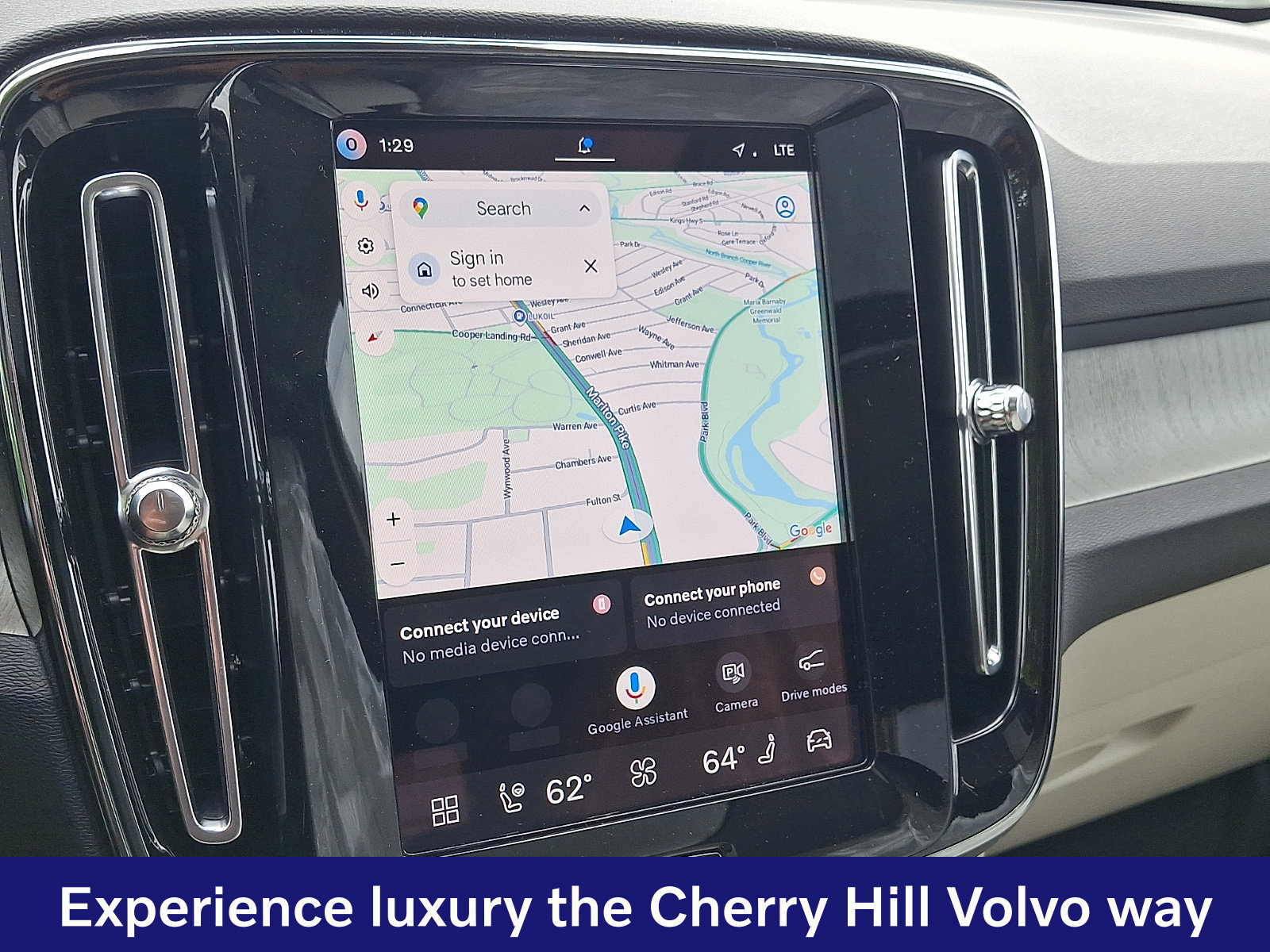 New 2026 Volvo XC40 B5 Ultra w/ Climate Package AWD/4WD image 13