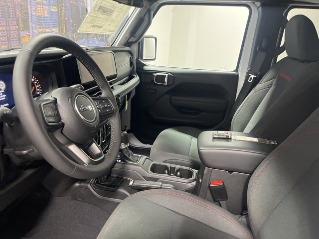 New 2025 Jeep Gladiator Rubicon w/ Convenience Group image 10