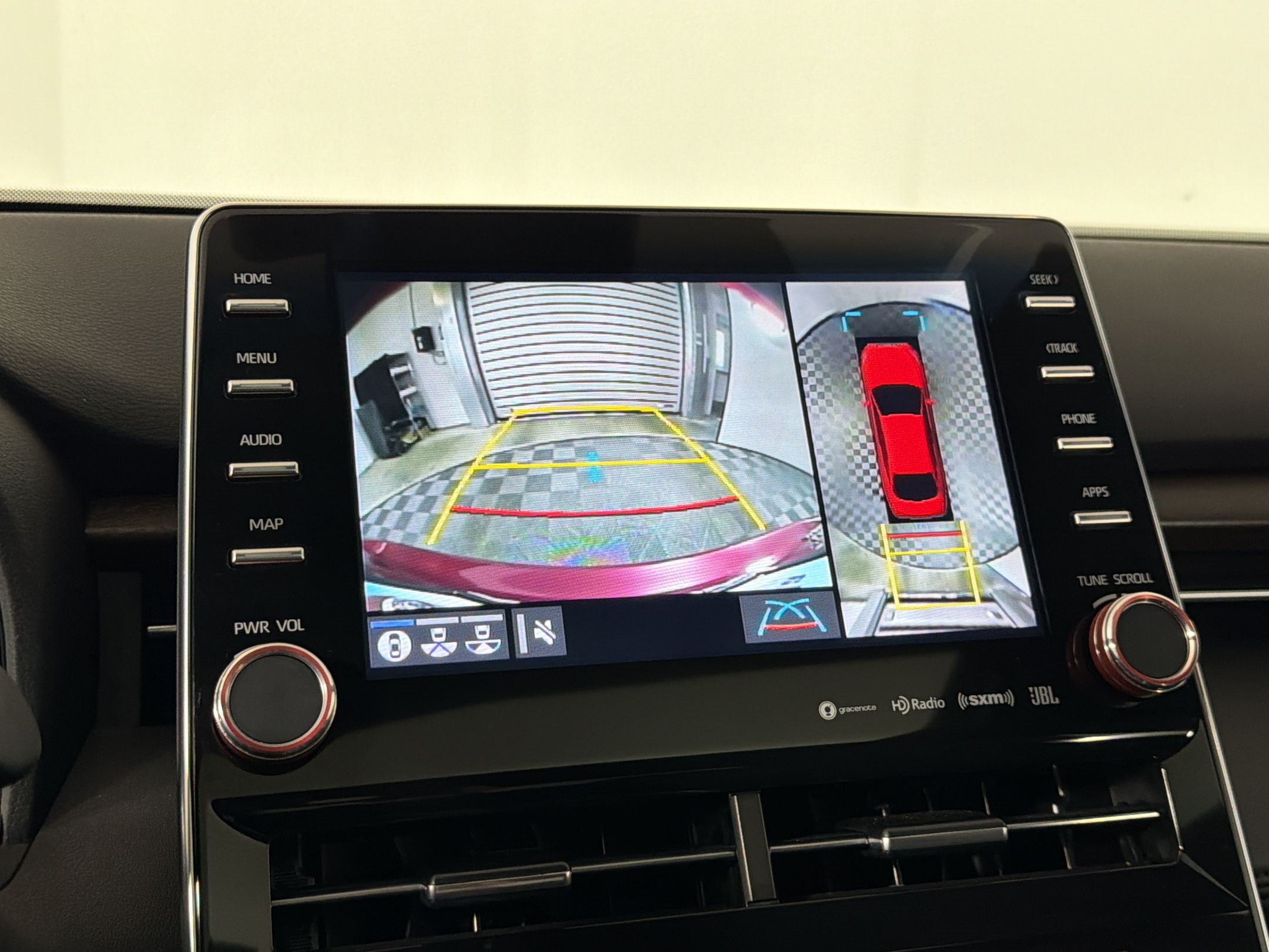Used 2022 Toyota Avalon Limited w/ Advanced Safety Package FWD image 18