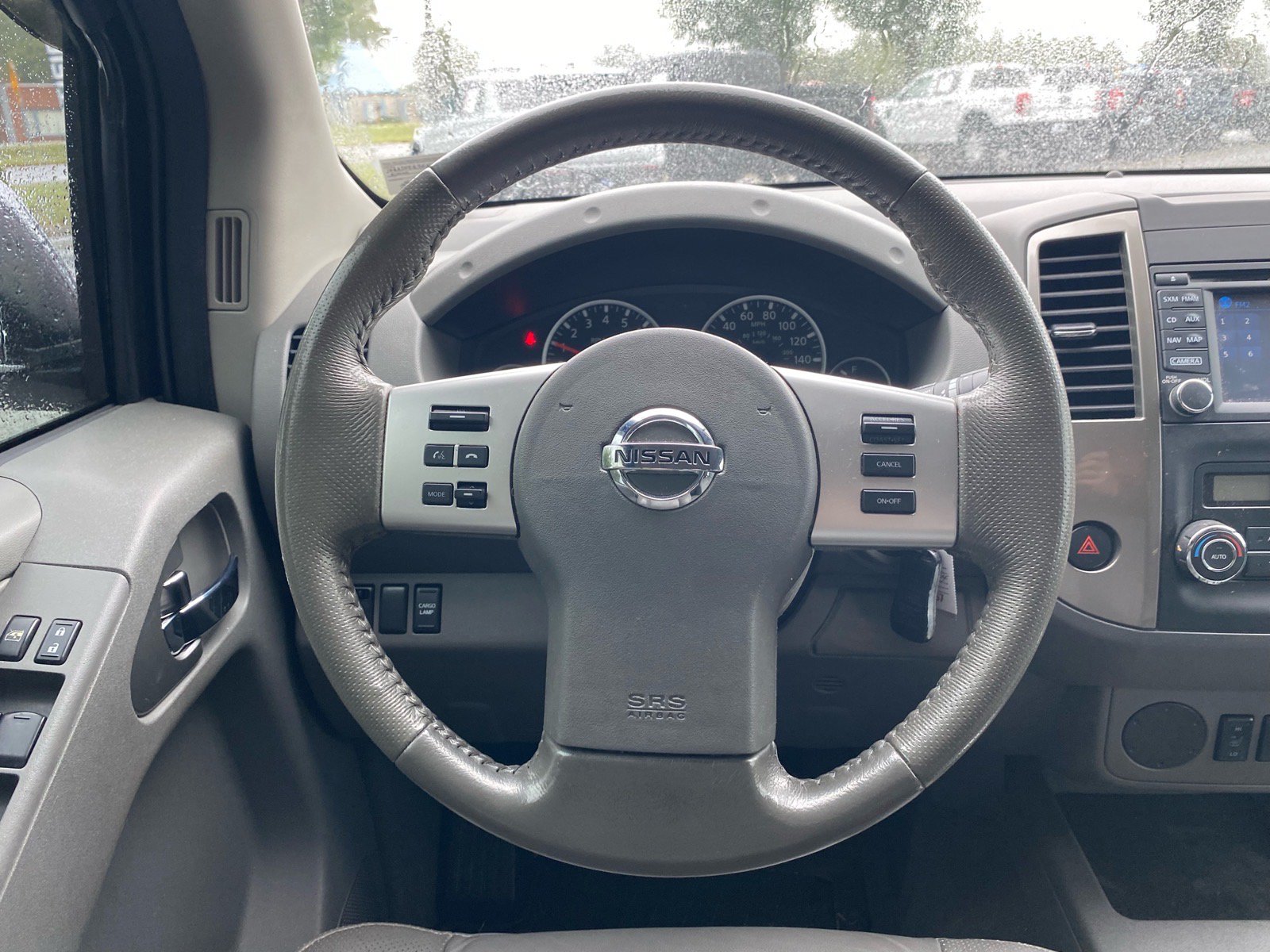 Used 2019 Nissan Frontier SL RWD image 6