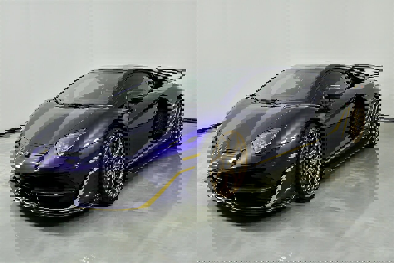 Used 2019 Lamborghini Aventador SVJ image 7