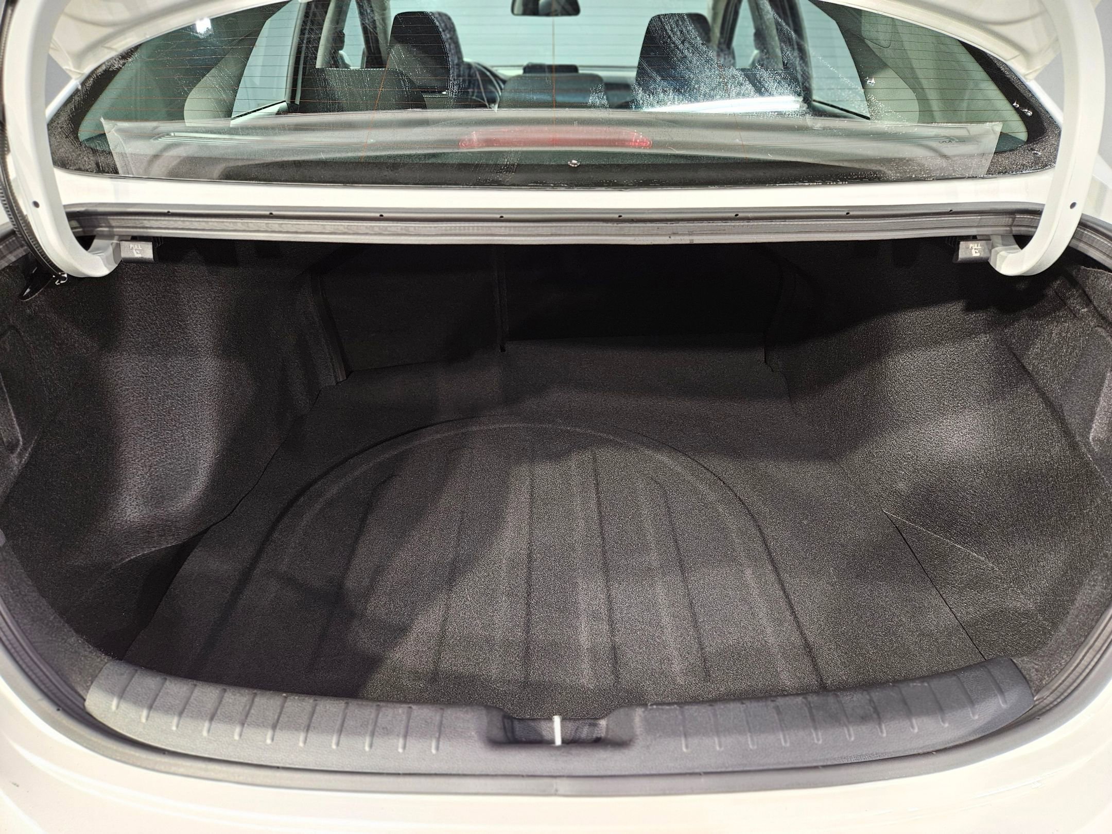 Used 2024 Kia Forte LXS w/ LXS Technology Package image 18