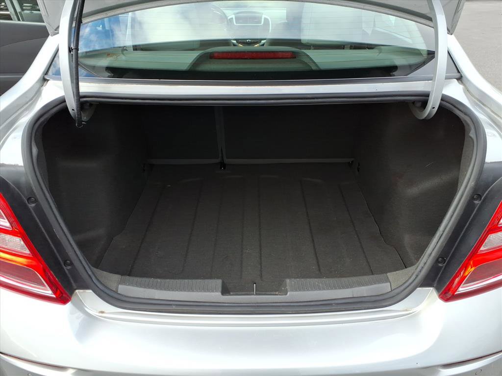 Used 2020 Chevrolet Sonic LT w/ Convenience Package image 10