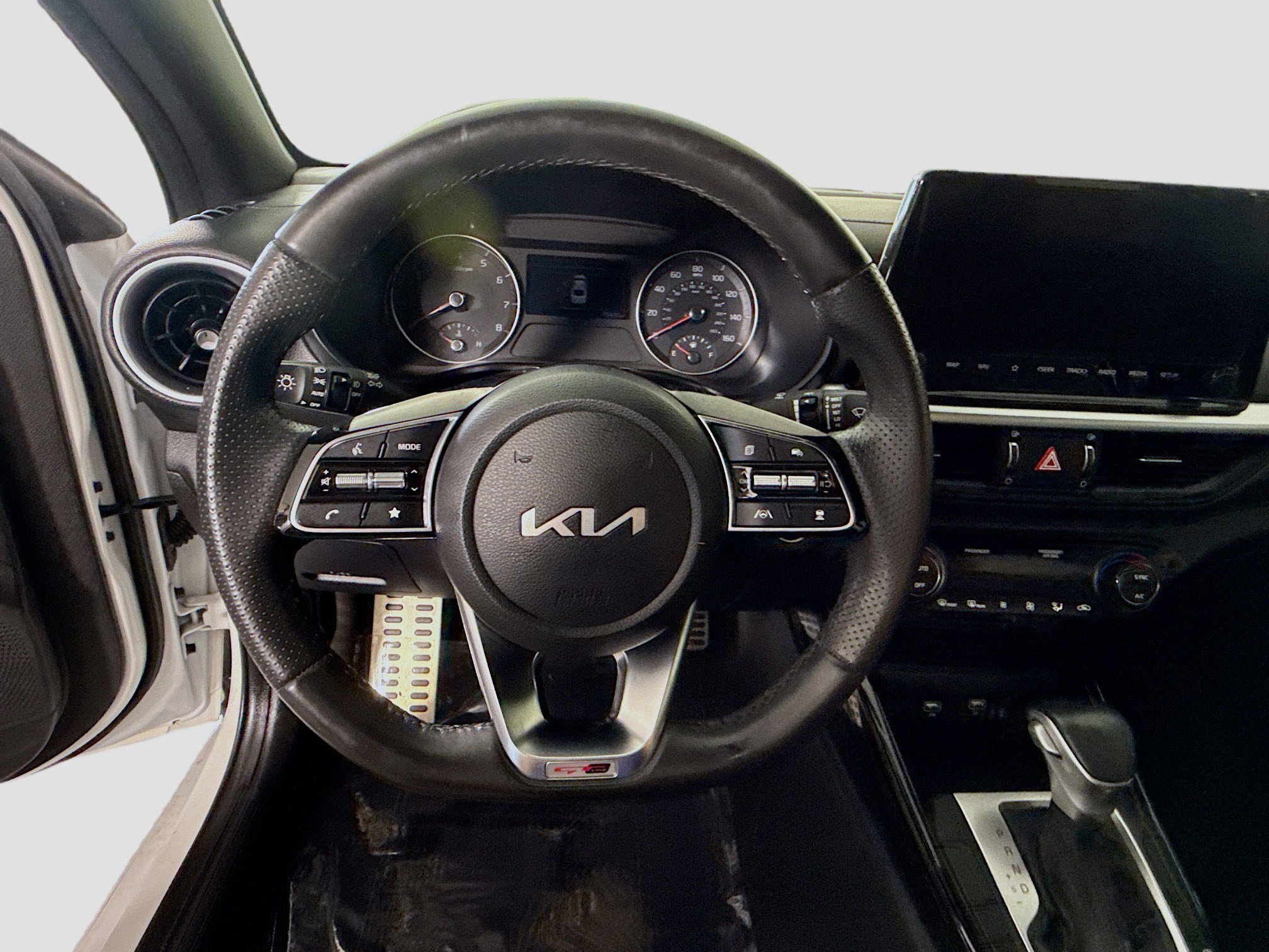 Used 2024 Kia Forte GT-Line image 13