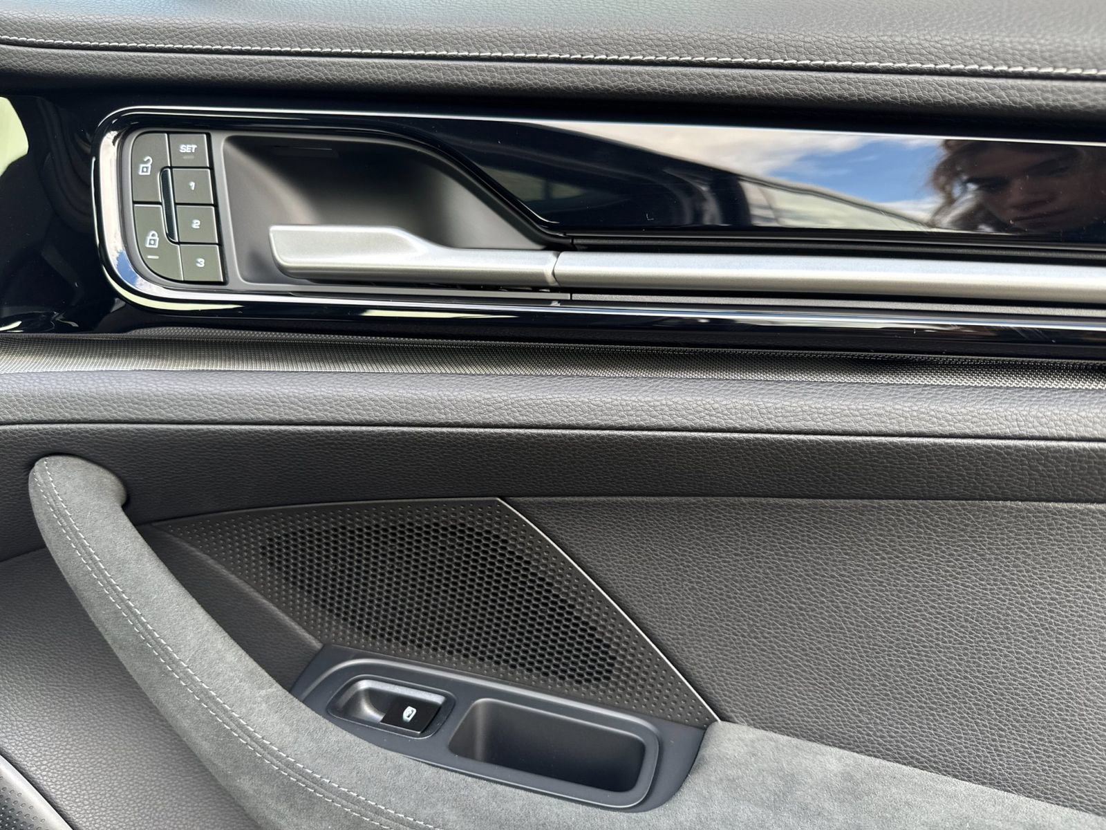 New 2026 Porsche Panamera 4 AWD/4WD image 19