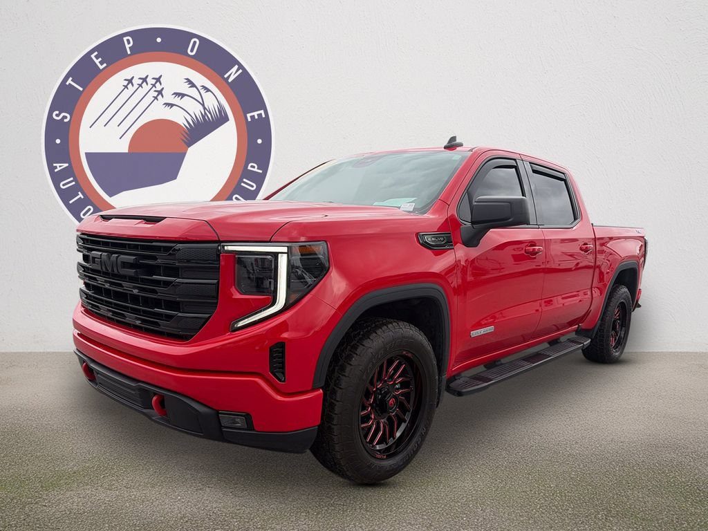 Used 2025 GMC Sierra 1500 Elevation AWD/4WD image 2