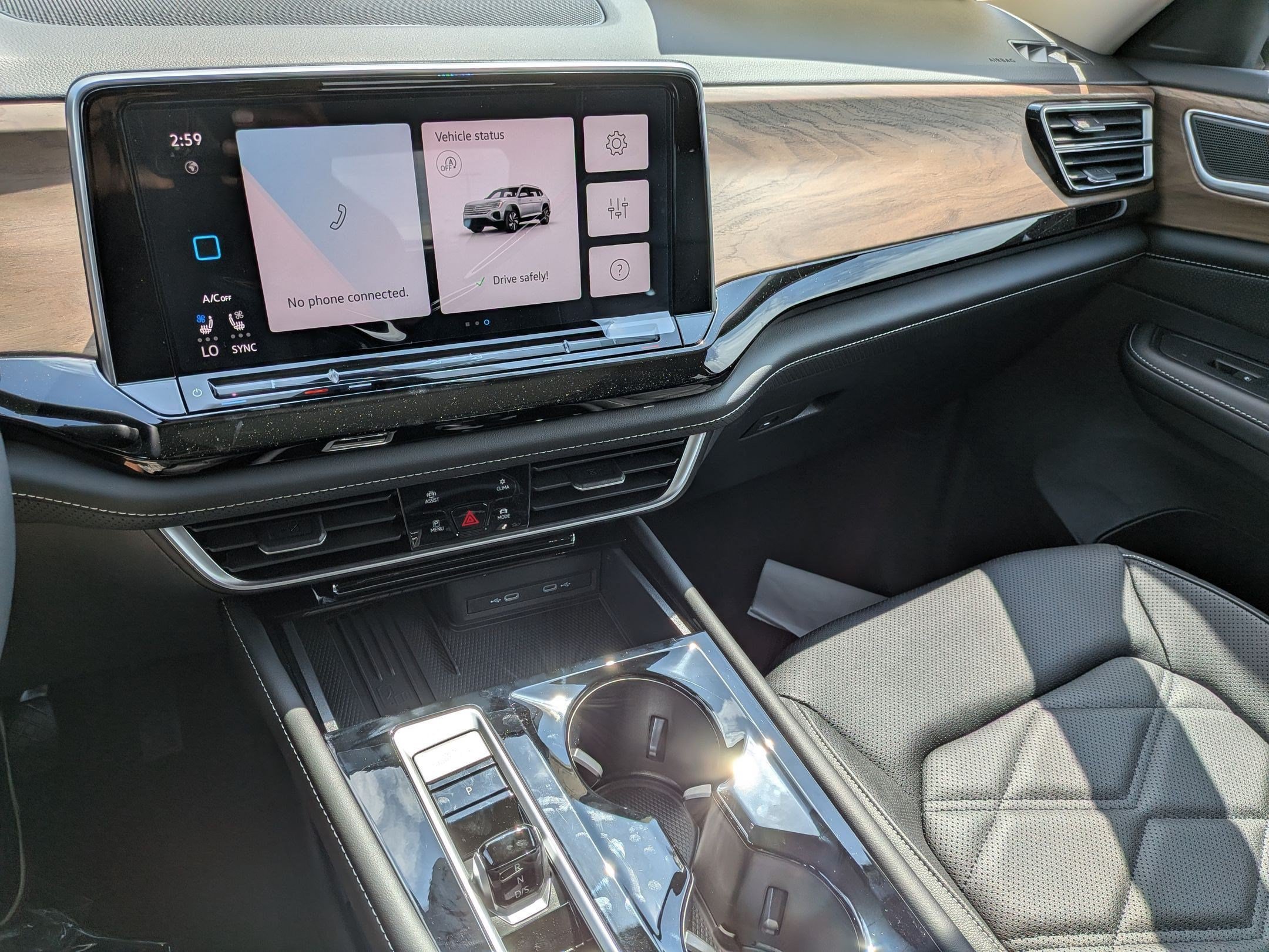 New 2026 Volkswagen Atlas SE FWD image 21