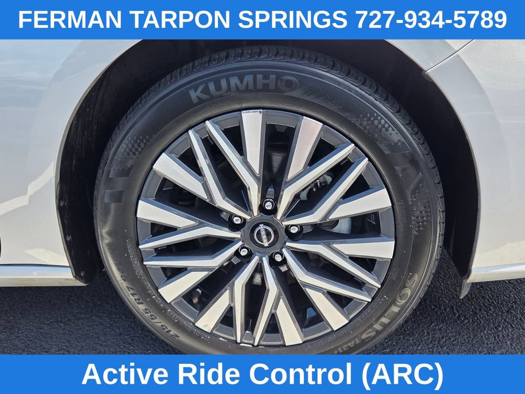 Used 2024 Nissan Altima 2.5 SV w/ SV Premium Package FWD image 14