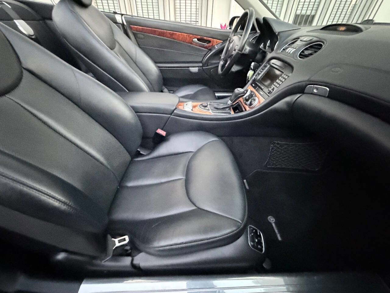 Used 2007 Mercedes-Benz SL 550 w/ Premium Pkg I image 36