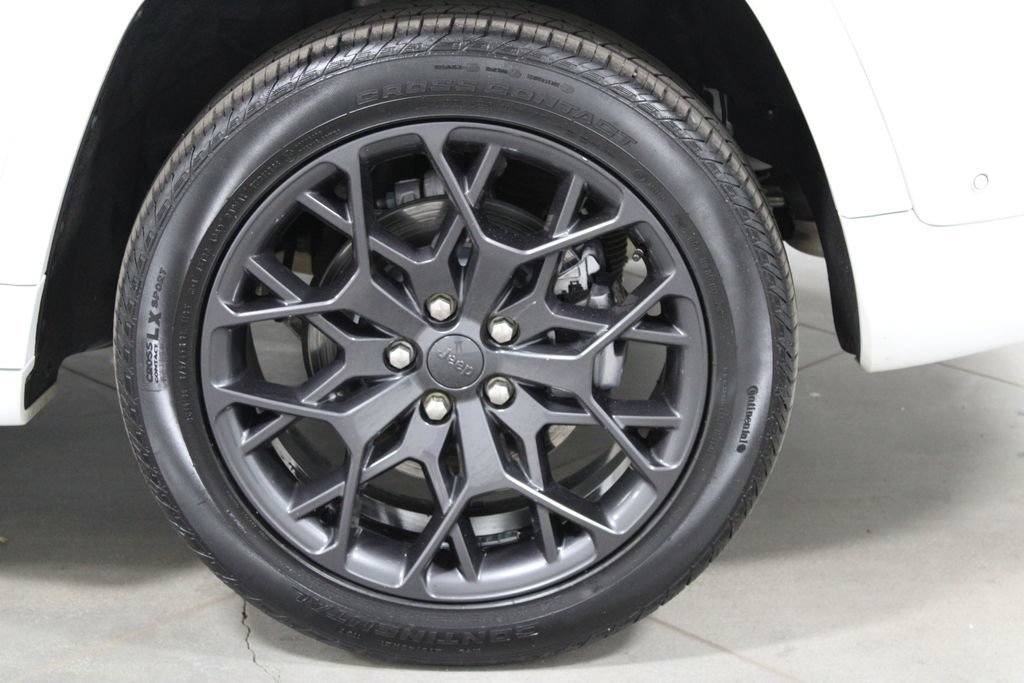 Used 2024 Jeep Grand Cherokee Summit AWD/4WD image 18