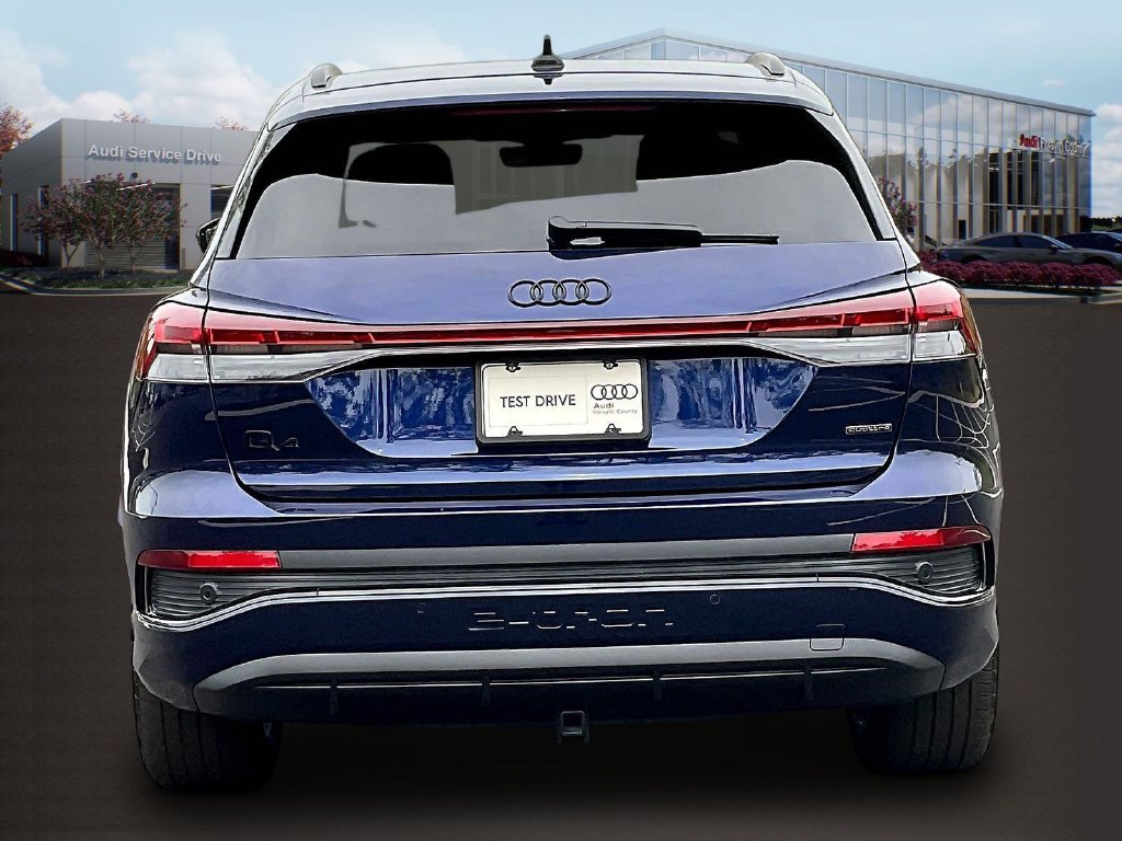 Used 2024 Audi Q4 e-tron Premium Plus AWD/4WD image 6