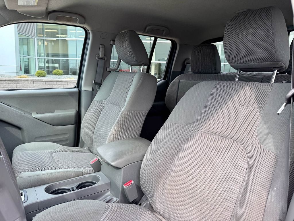 Used 2016 Nissan Frontier SV AWD/4WD image 10