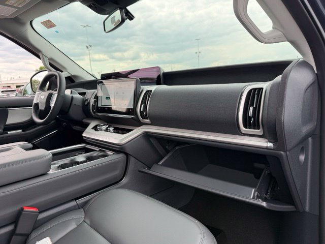 New 2027 Ford Expedition Active AWD/4WD image 12