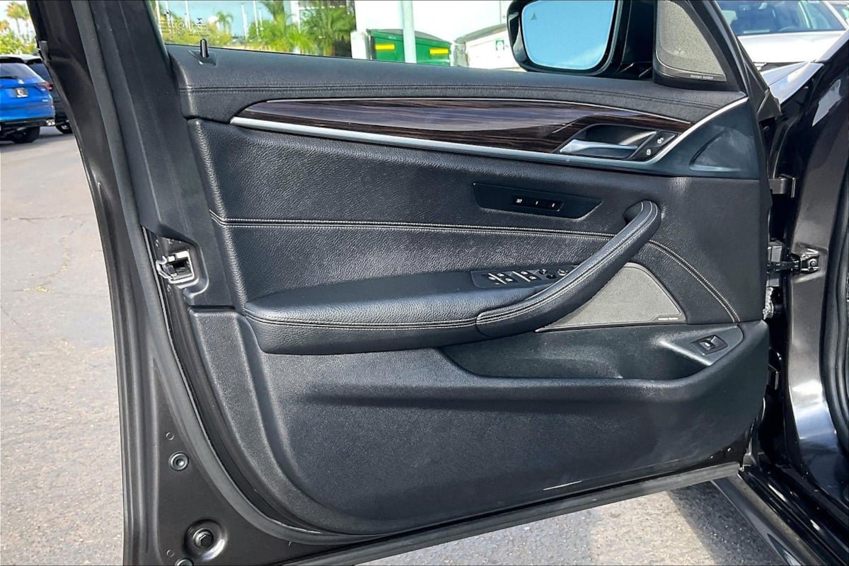 Used 2018 BMW 540i RWD image 20