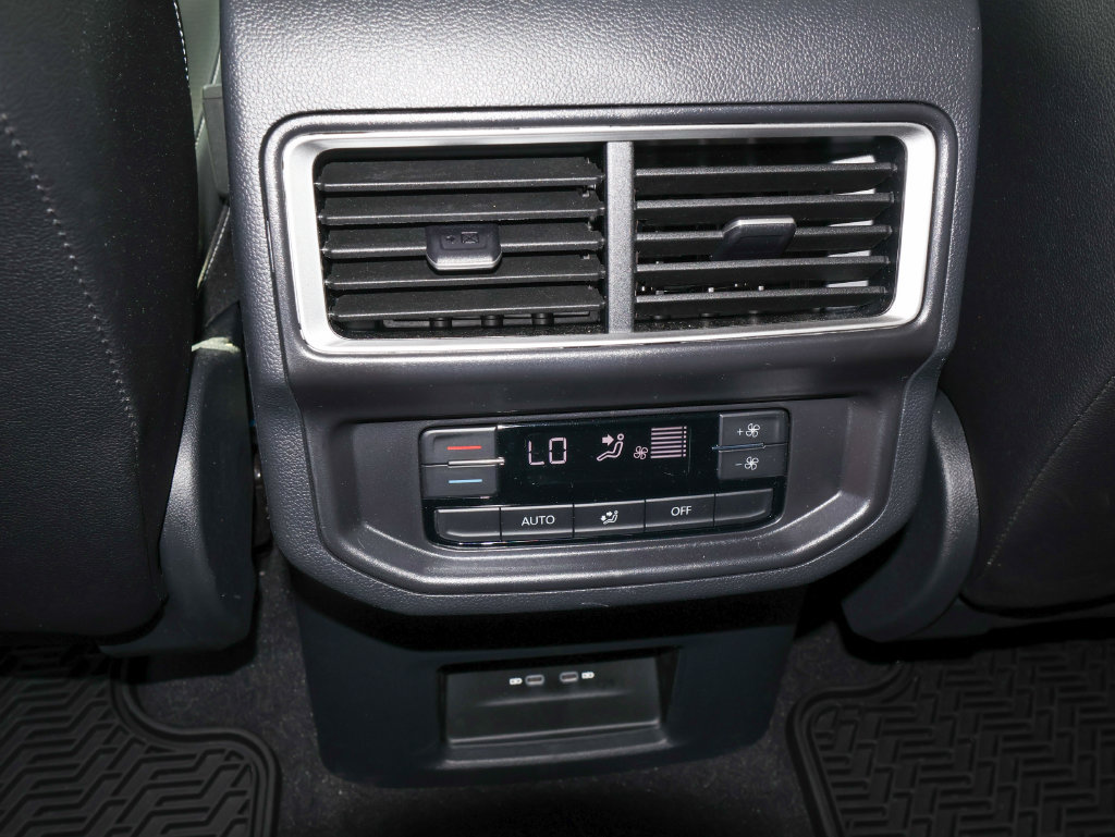New 2026 Volkswagen Atlas SE AWD/4WD image 16