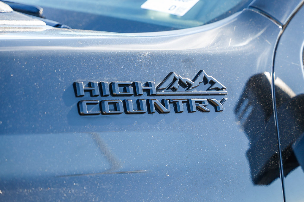 Used 2024 Chevrolet Silverado 3500 High Country w/ Technology Package AWD/4WD image 14