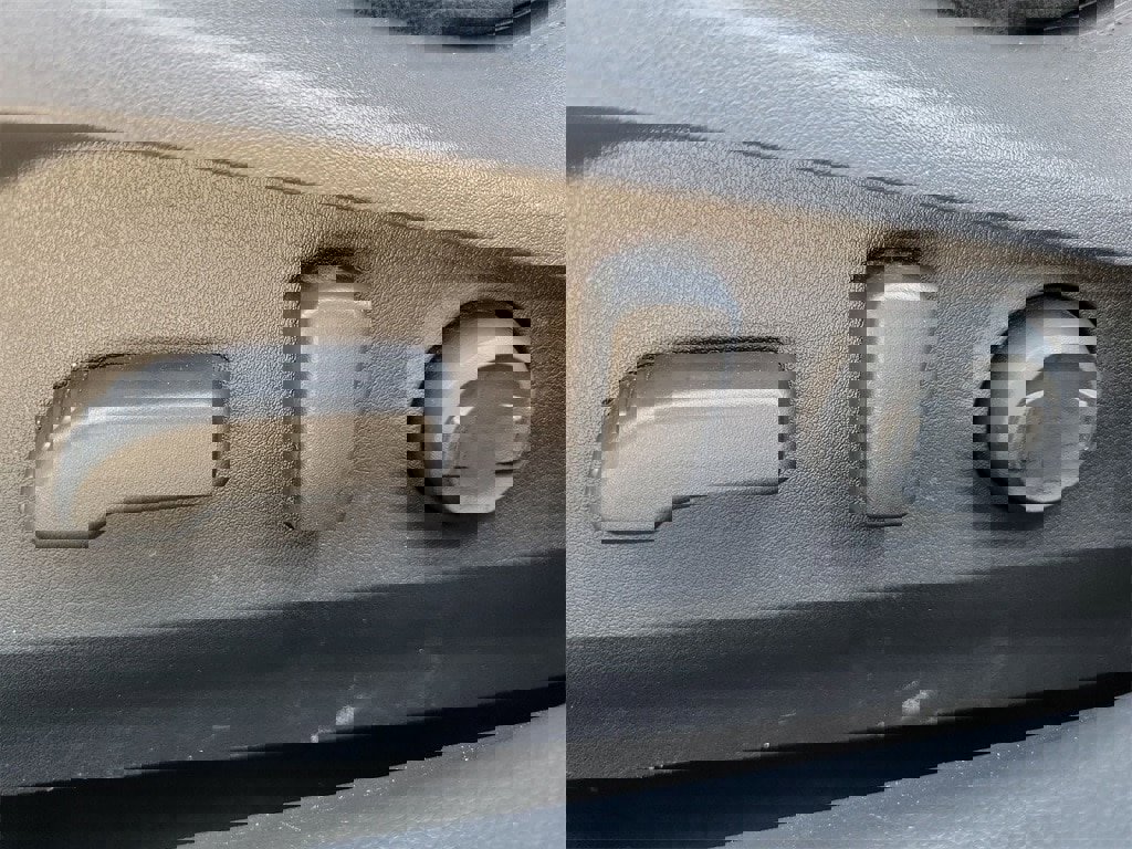 Used 2023 Subaru Outback Wilderness image 17