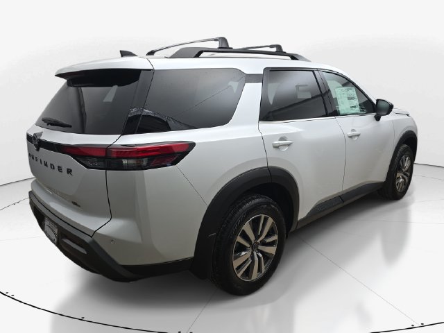 New 2026 Nissan Pathfinder SL w/ SL Premium Package FWD image 6