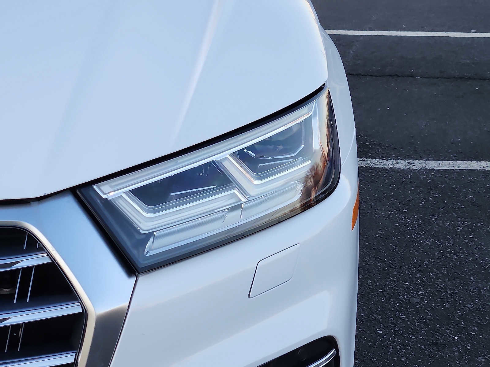 Used 2020 Audi SQ5 Premium Plus w/ Premium Plus Package image 9