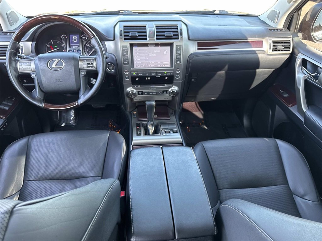 Used 2019 Lexus GX 460 image 15
