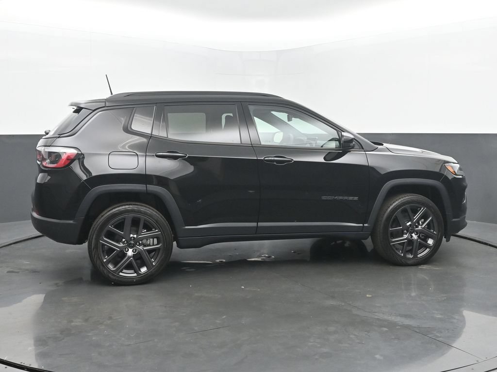 New 2026 Jeep Compass Limited w/ Sun, Sound & Navigation Group AWD/4WD image 6