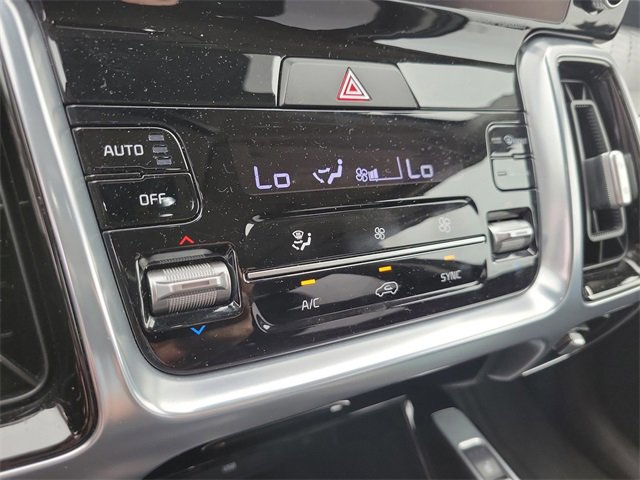 Used 2022 Kia Sorento SX image 21