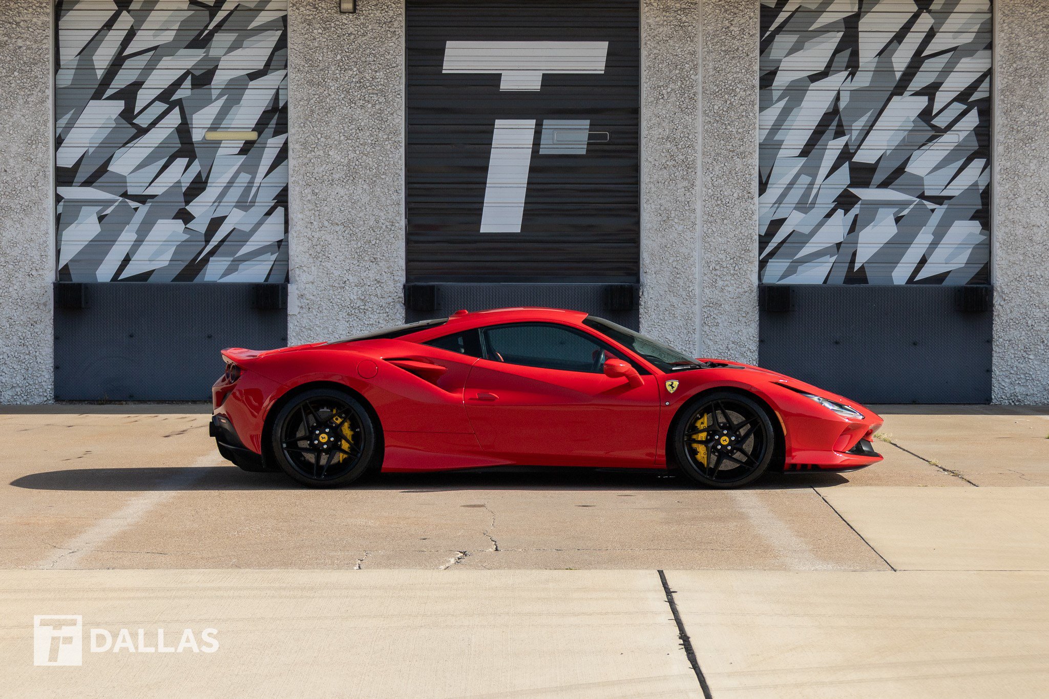 Used 2020 Ferrari F8 Tributo RWD image 17