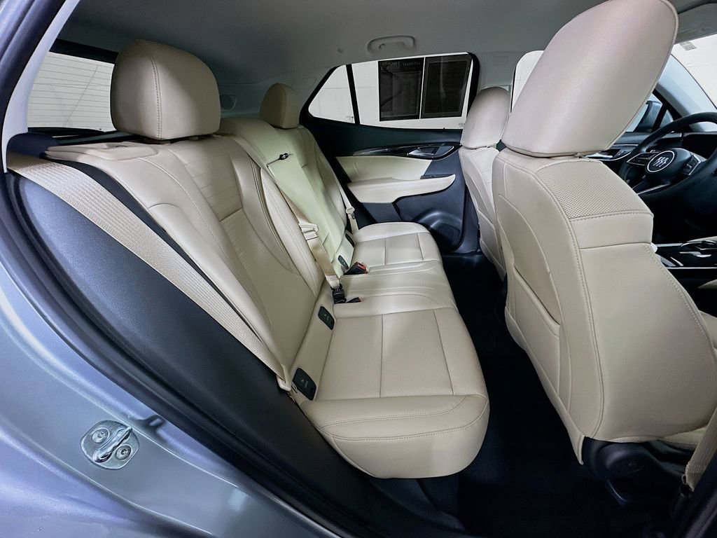 Used 2025 Buick Envision Preferred AWD/4WD image 11