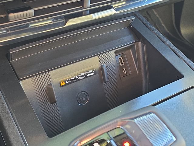 New 2026 GMC Hummer EV SUV AWD/4WD image 17