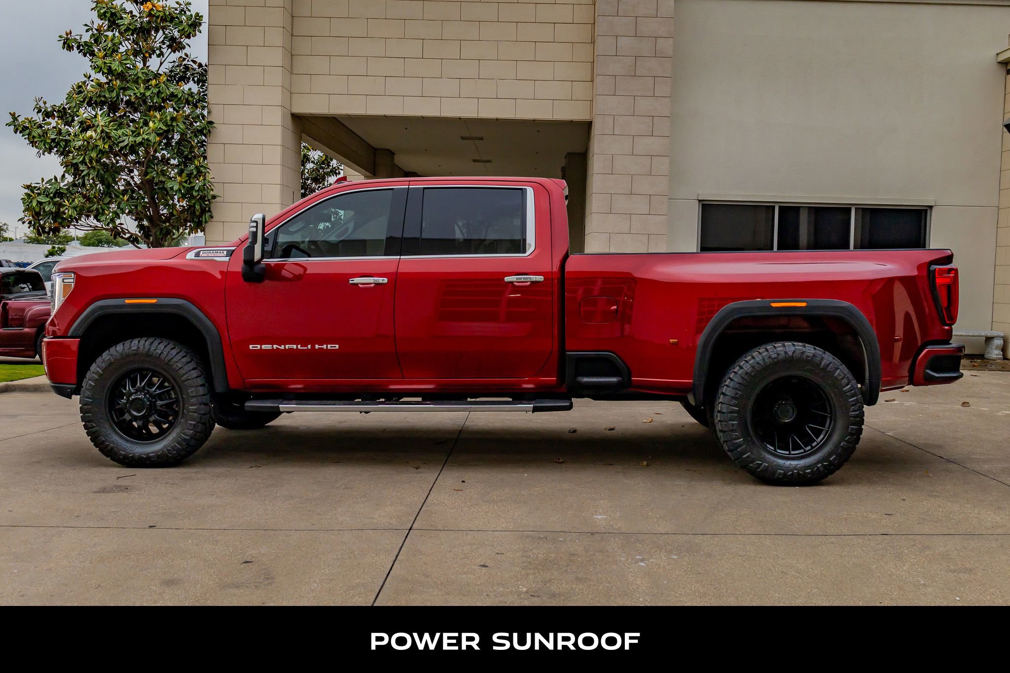 Used 2022 GMC Sierra 3500 Denali AWD/4WD image 6