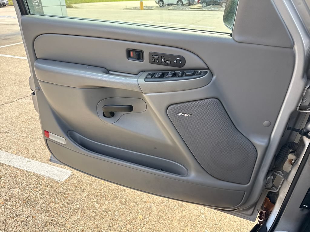 Used 2006 Chevrolet Tahoe Z71 w/ Z71 Preferred Equipment Group RWD image 22