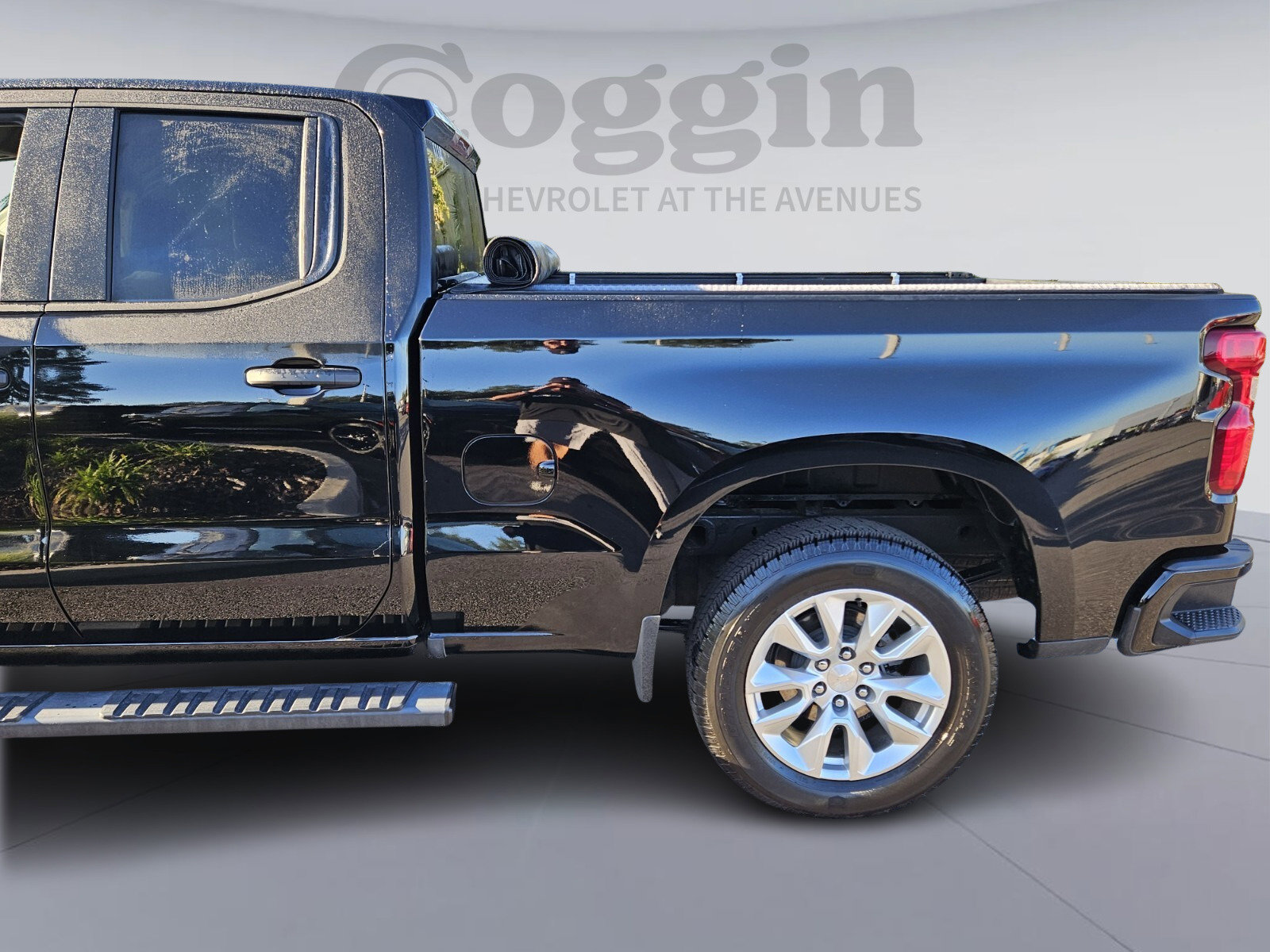Used 2024 Chevrolet Silverado 1500 Custom image 4