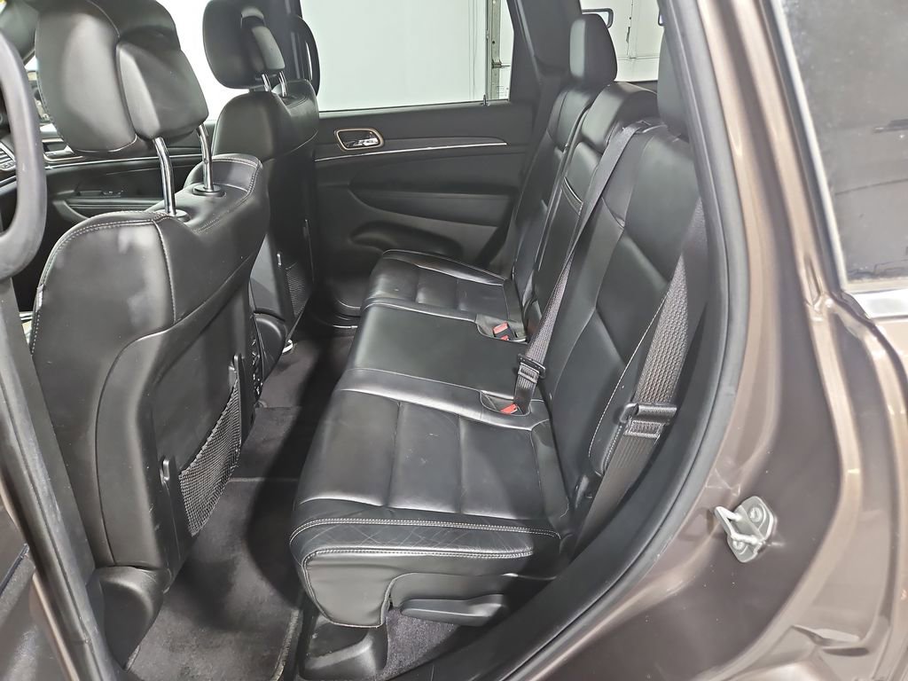Used 2017 Jeep Grand Cherokee Limited AWD/4WD image 25